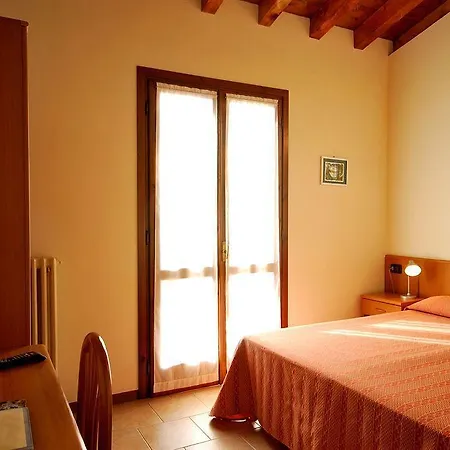 Hotel Eden